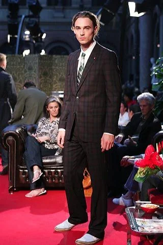 Look 3